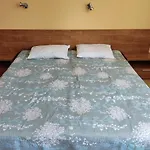 Dean's Cozy 2 Bed At Sunny דירה סאני ביץ'